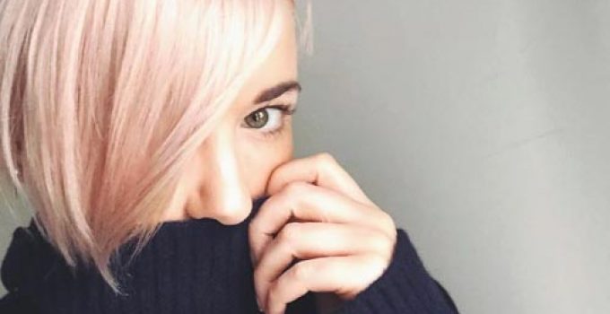 frágil y quebradizo