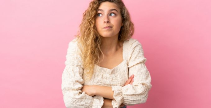 tiempo de uso del aceite de coco en pelo decolorado